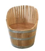 Mobilier original en bois de fût, idéal pour salon ou bureau