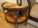 Table de bout en couvercle de fût de whisky – Chêne rustique artisanal – Image 2