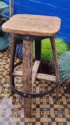 Tabouret haut en fût de whisky – Chêne massif artisanal – Image 1