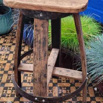 Tabouret haut en fût de whisky – Chêne massif artisanal
