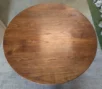 Table d’exposition en tonneau de chêne – Plateau rond sur mesure – Image 3